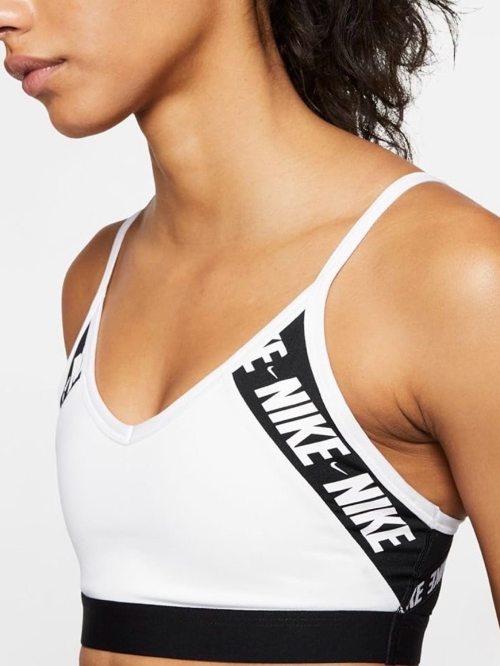 Nike Women’s Indy Light Support White Black Sports Bra Running Gym Active Sz M